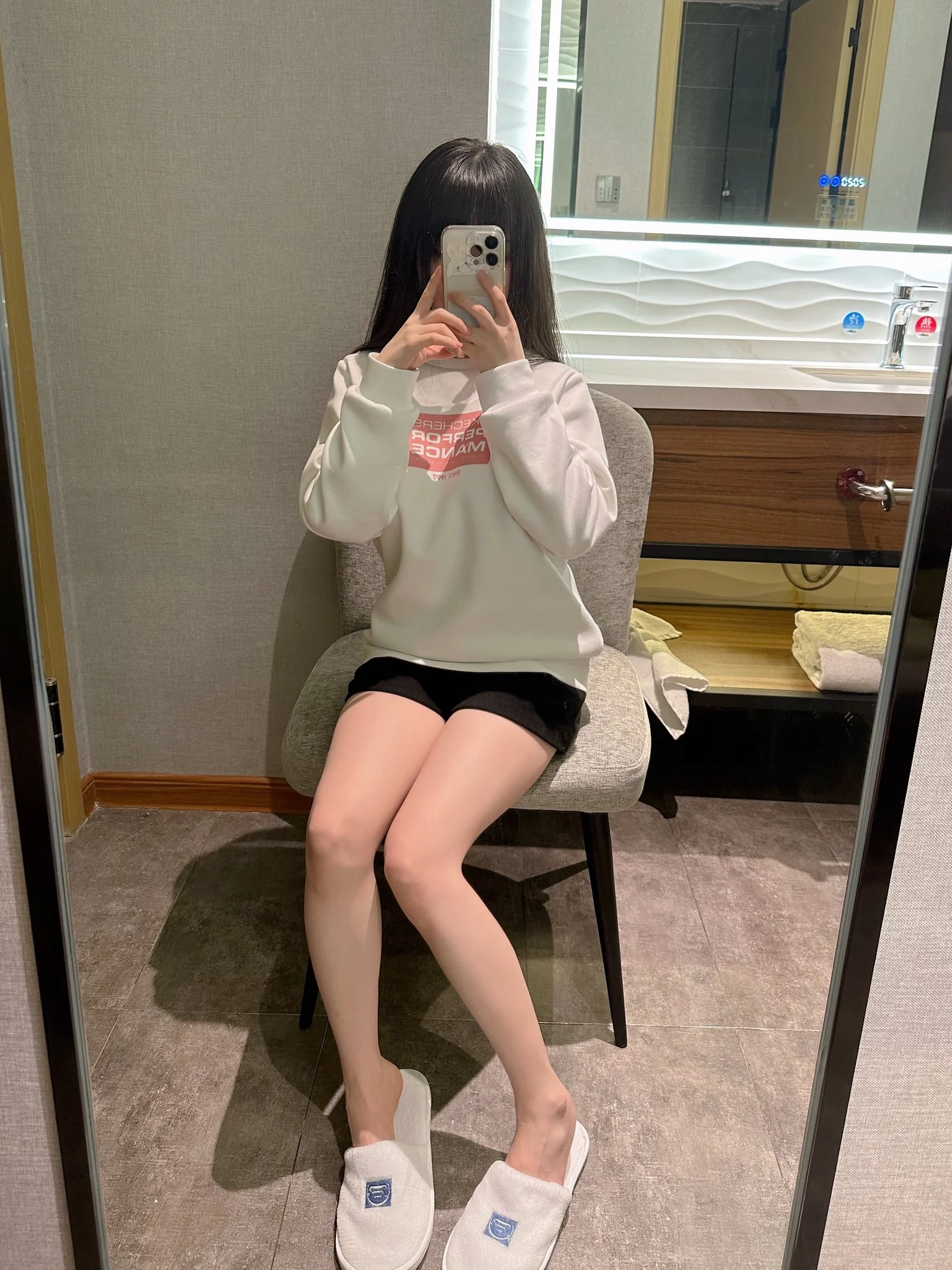 阅读全文 白桃少女 瑶瑶今天又失眠了 私拍写真合集71.56G下载