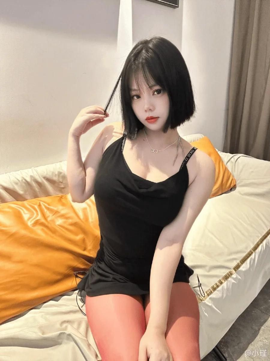 阅读全文 岛遇小瑾写真合集72P图片21V视频下载